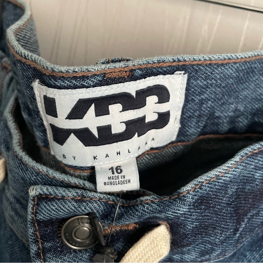 KBB by KAHLANA Women's Mid-Rise Barrel
Leg 'The Lynnox Jean' - Dark Wash 16 - Picture 5 of 12